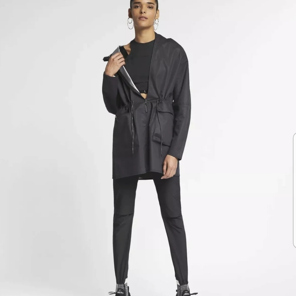 NWT $200 WOMEN NIKE TECH PACK REVERSIBLE JACKET